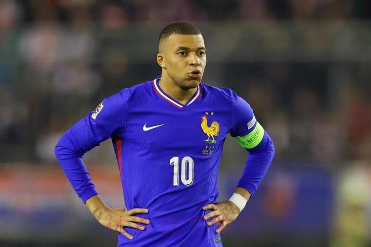 马卡:姆巴佩陷入多重困境 进球荒+无缘法国队名单